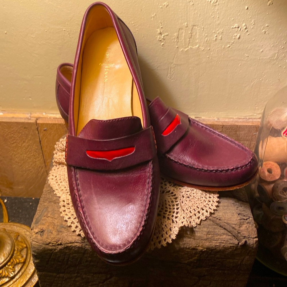 Women’s. Cole Haan. Burgundy. Penny Loafers. Size 10
